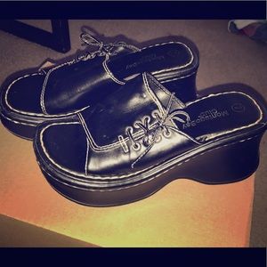 Montego Bay black sandals sz 7